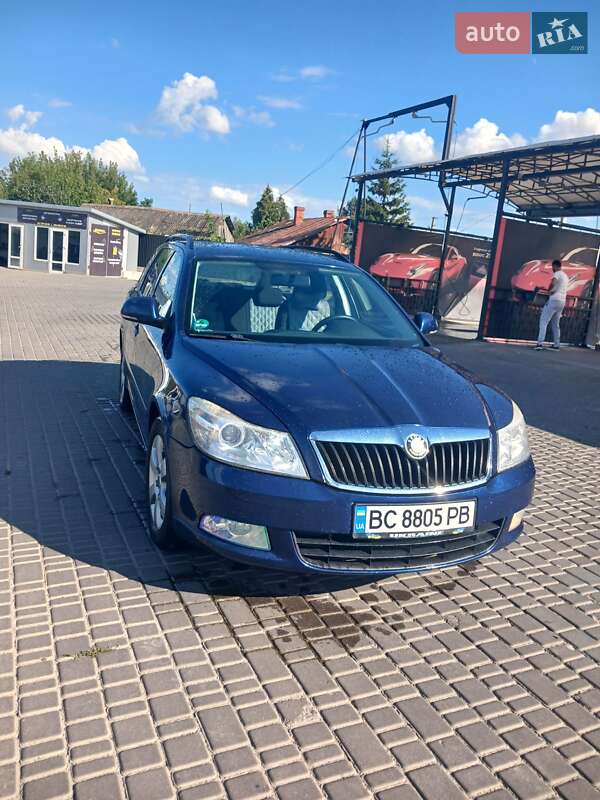 Универсал Skoda Octavia 2009 в Жовкве