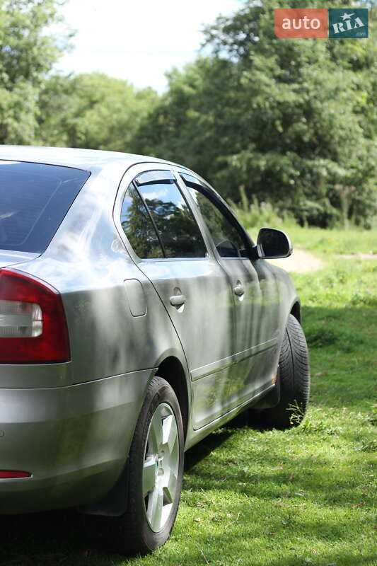 Лифтбек Skoda Octavia 2009 в Верховине