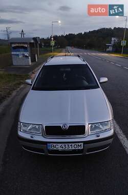 Универсал Skoda Octavia 2004 в Старом Самборе