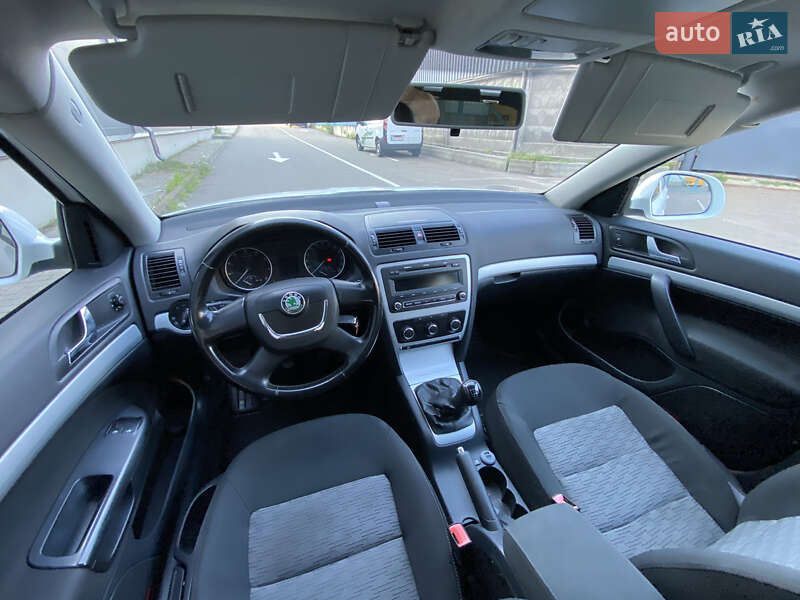 Універсал Skoda Octavia 2009 в Києві