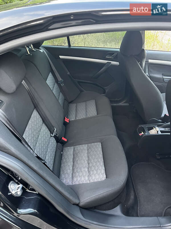 Лифтбек Skoda Octavia 2010 в Киеве