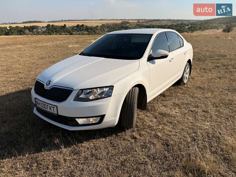 Лифтбек Skoda Octavia 2016 в Краматорске