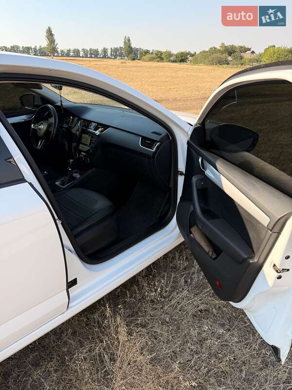 Лифтбек Skoda Octavia 2016 в Краматорске