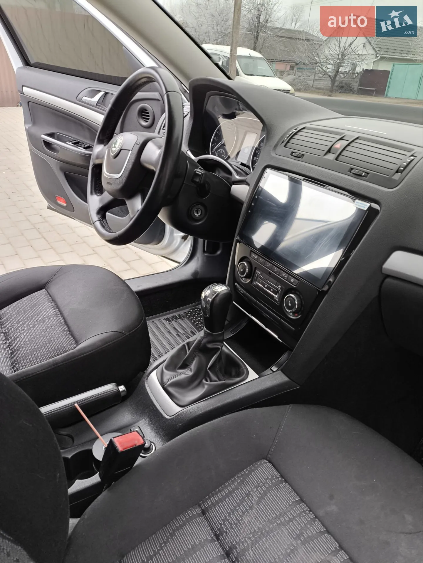2010 Skoda Octavia - мініатюра 9