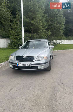 Ліфтбек Skoda Octavia 2004 в Воловцю