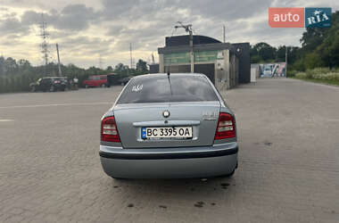 Лифтбек Skoda Octavia 2003 в 