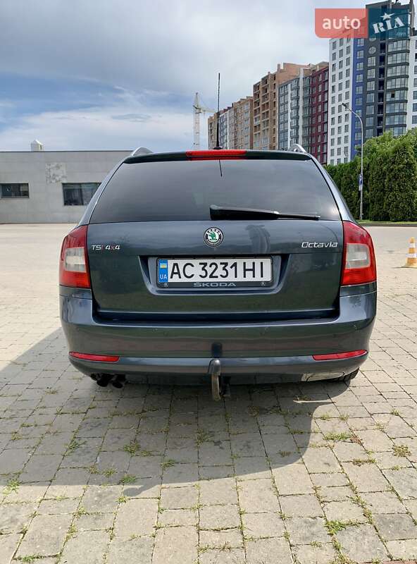 Універсал Skoda Octavia 2010 в Івано-Франківську