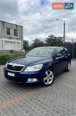 Універсал Skoda Octavia 2010 в Дніпрі
