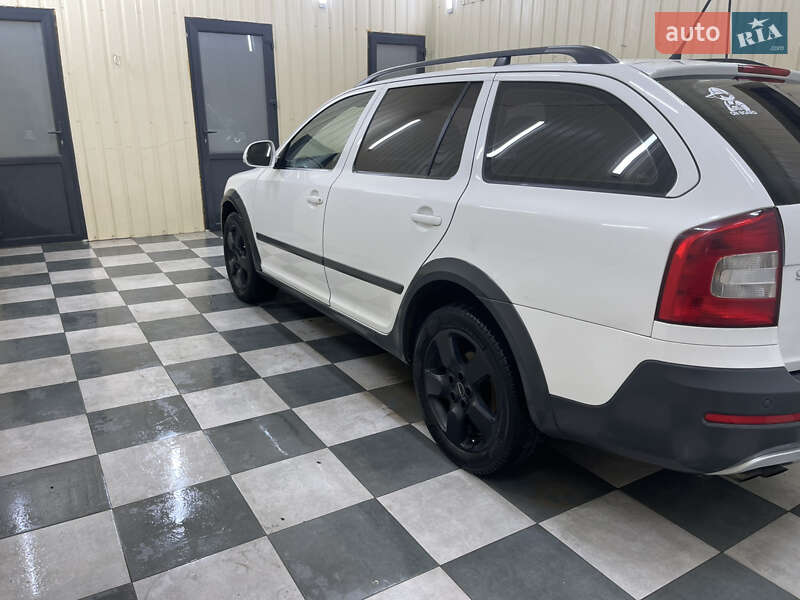 Универсал Skoda Octavia 2012 в Олевске