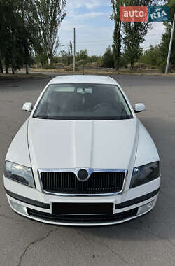 Лифтбек Skoda Octavia 2006 в 
