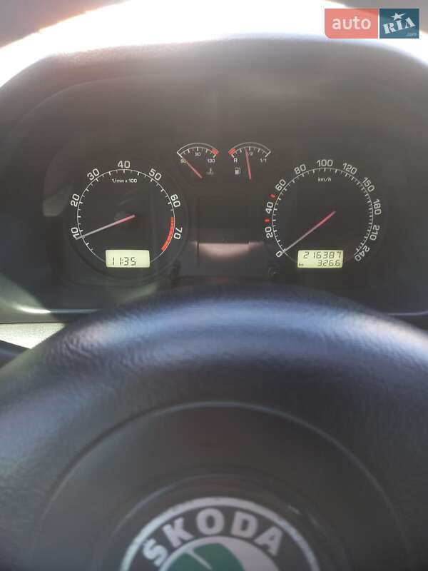 Лифтбек Skoda Octavia 2006 в Сумах