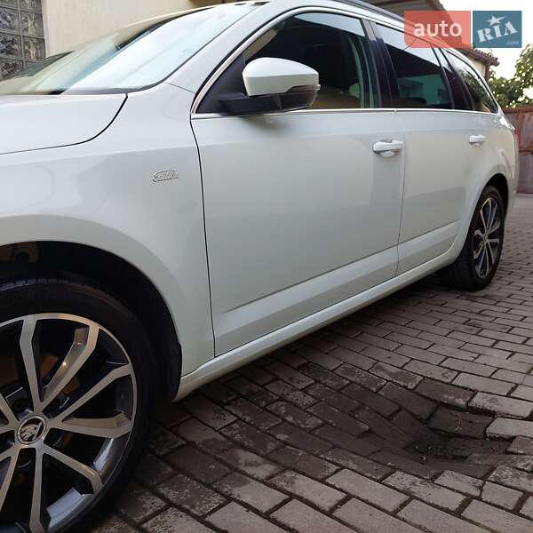 Універсал Skoda Octavia 2015 в Дніпрі