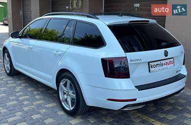 Універсал Skoda Octavia 2018 в  фото 50 Універсал Skoda Octavia 2018 в