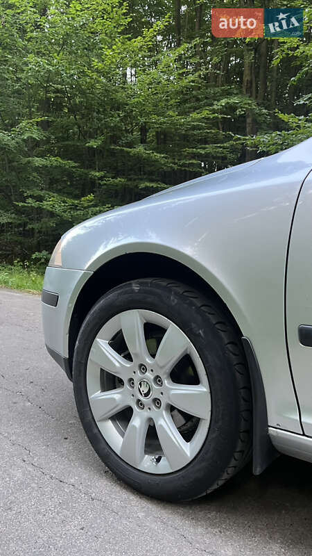 Ліфтбек Skoda Octavia 2008 в Львові