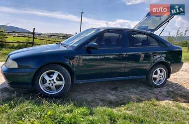 Лифтбек Skoda Octavia 2000 в Надворной