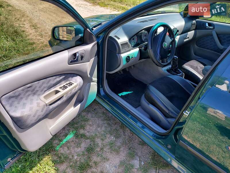 Лифтбек Skoda Octavia 2000 в Надворной