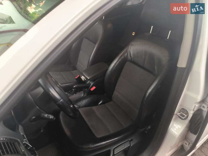 Ліфтбек Skoda Octavia 2010 в Львові