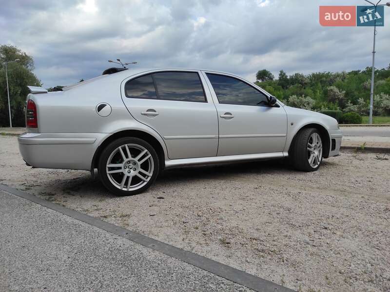 Лифтбек Skoda Octavia 2002 в Днепре