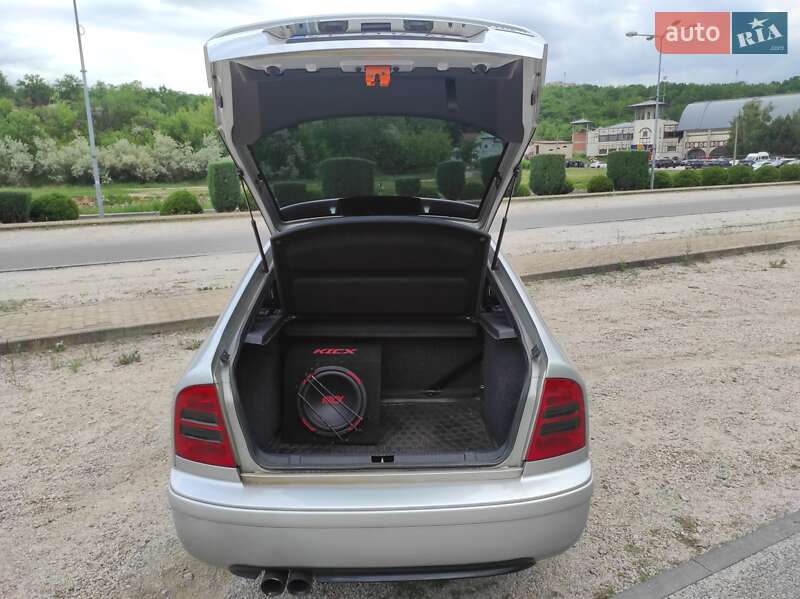 Лифтбек Skoda Octavia 2002 в Днепре