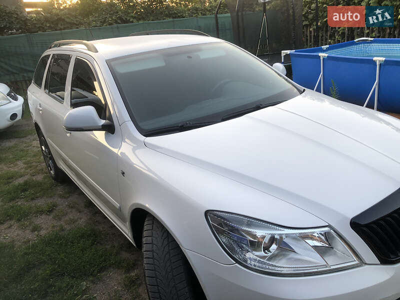 Универсал Skoda Octavia 2012 в Хусте