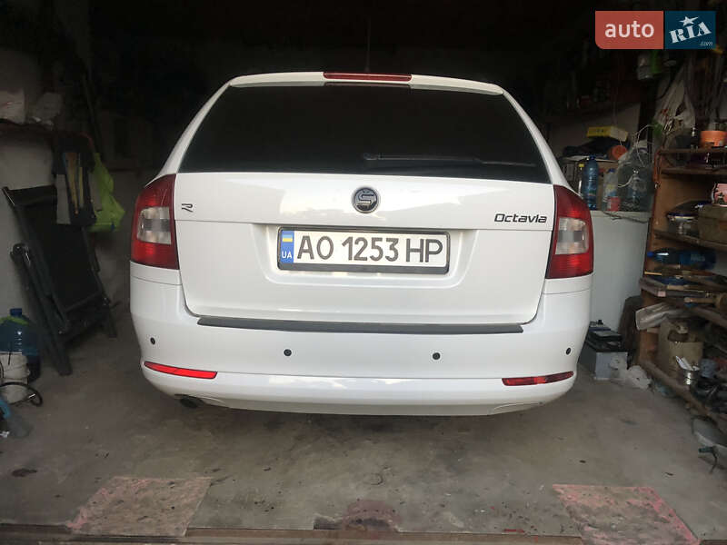 Универсал Skoda Octavia 2012 в Хусте