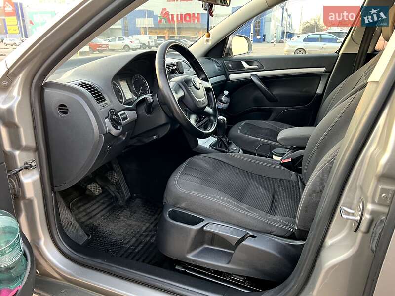 Универсал Skoda Octavia 2012 в Днепре