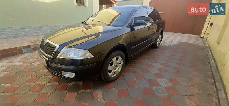 Лифтбек Skoda Octavia 2008 в Знаменке