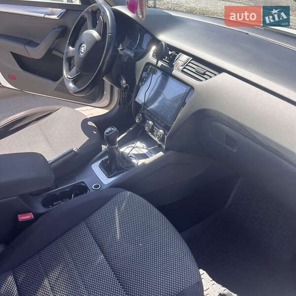 Універсал Skoda Octavia 2013 в Хусті фото 7 Універсал Skoda Octavia 2013 в Хусті