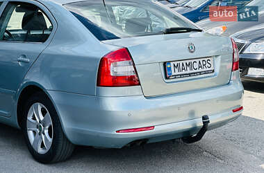Лифтбек Skoda Octavia 2009 в 