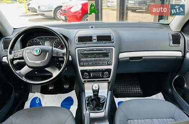 Лифтбек Skoda Octavia 2009 в 