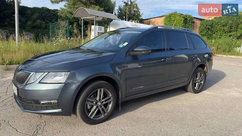 Универсал Skoda Octavia 2017 в Бердичеве фото 4 Универсал Skoda Octavia 2017 в Бердичеве