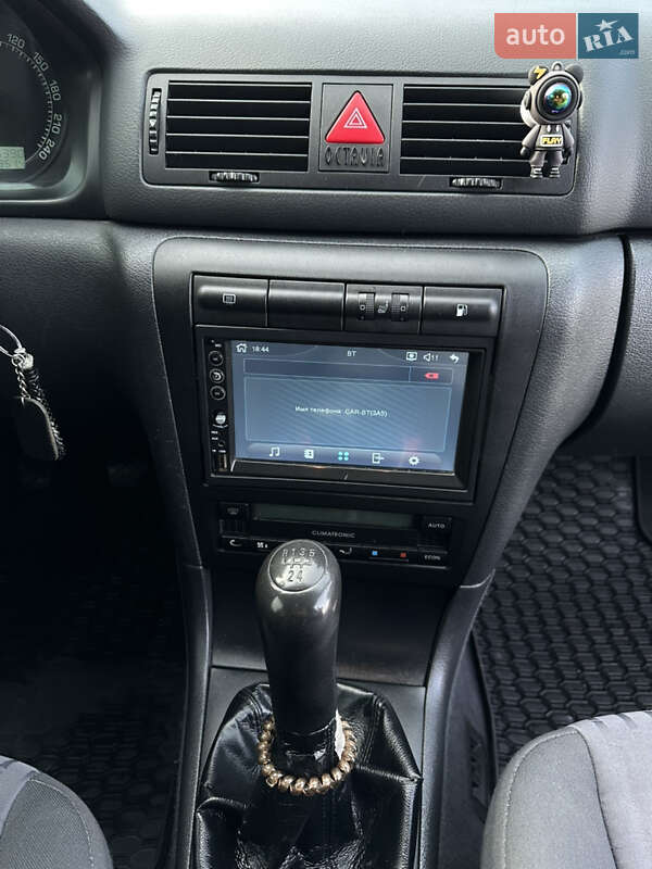 Универсал Skoda Octavia 2001 в Львове