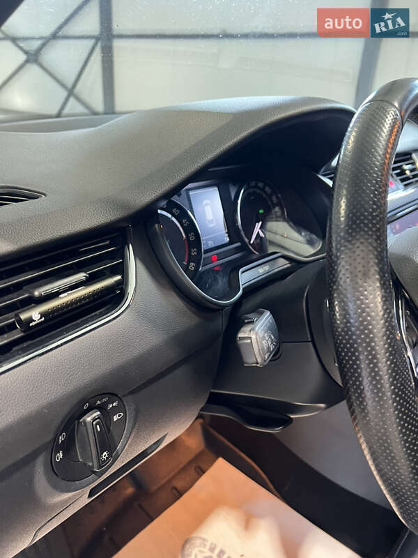 Универсал Skoda Octavia 2014 в Хмельницком