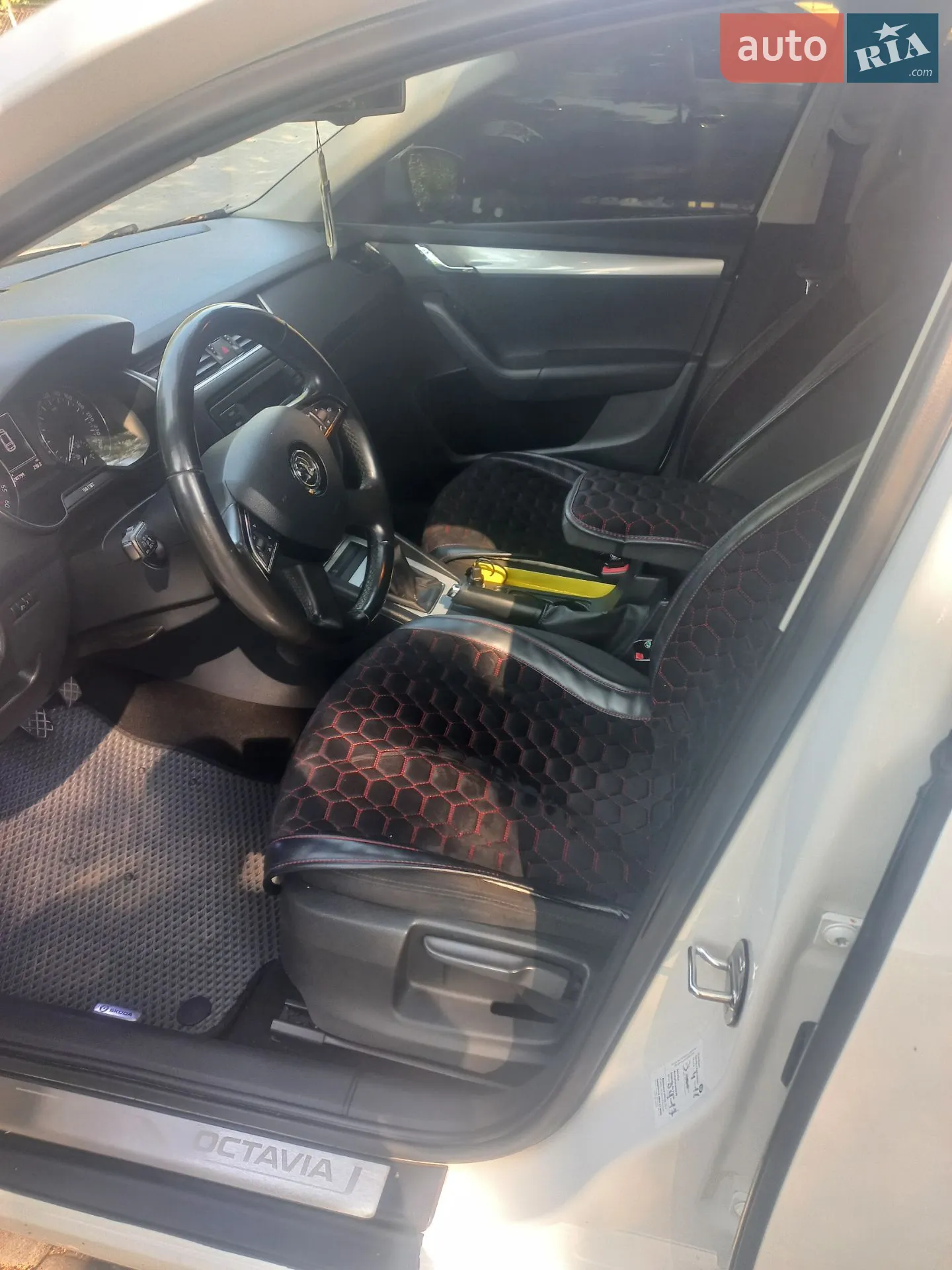 2014 Skoda Octavia - мініатюра 32