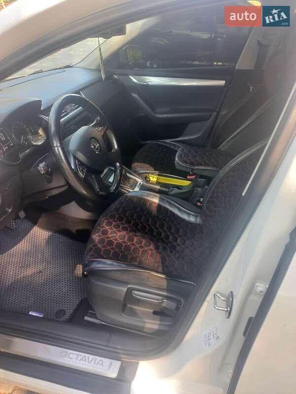 Универсал Skoda Octavia 2014 в Ильинцах