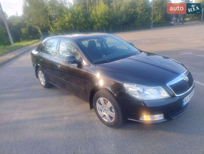 Ліфтбек Skoda Octavia 2009 в Бучі