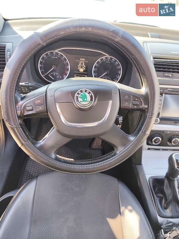 Універсал Skoda Octavia 2010 в Брошневі-Облозі