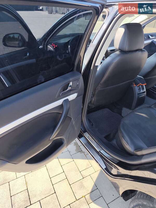 Універсал Skoda Octavia 2010 в Брошневі-Облозі