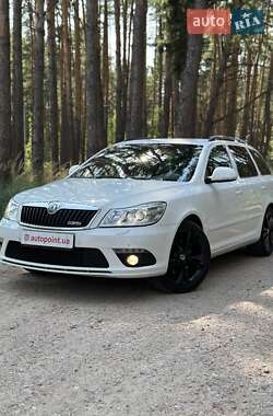 Універсал Skoda Octavia 2012 в Сумах