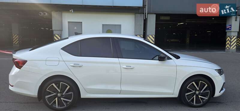 Лифтбек Skoda Octavia 2023 в Киеве
