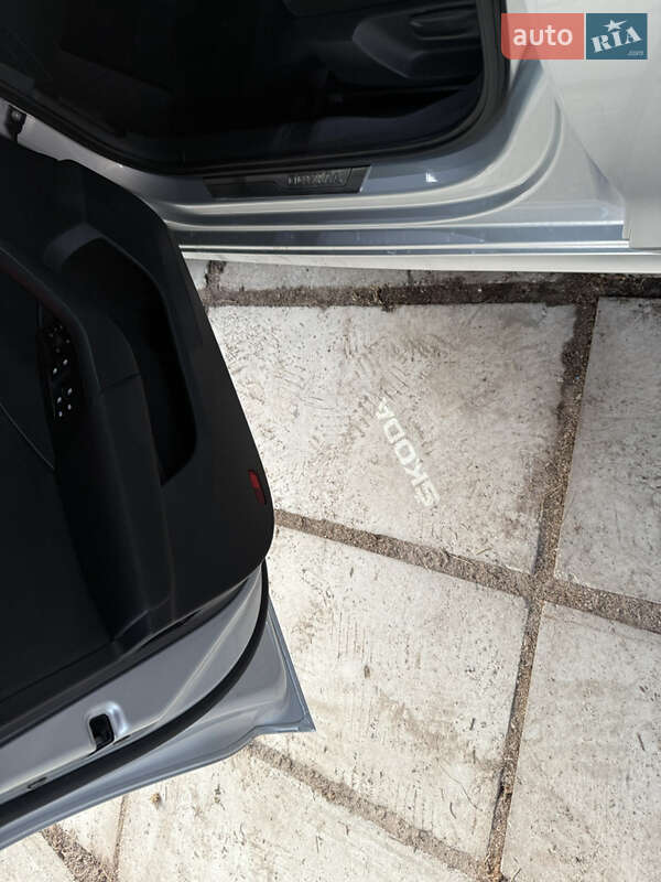 Универсал Skoda Octavia 2022 в Киеве