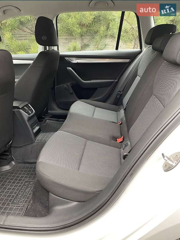 Универсал Skoda Octavia 2015 в Днепре