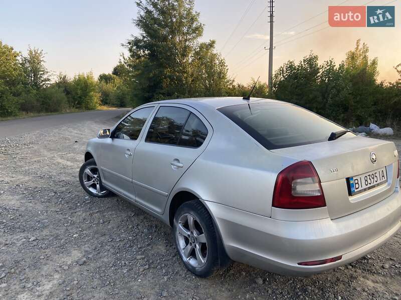 Лифтбек Skoda Octavia 2008 в Гайвороне