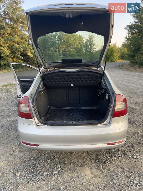 Лифтбек Skoda Octavia 2008 в Гайвороне