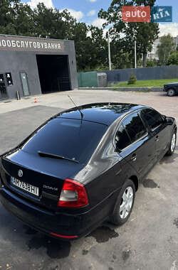 Лифтбек Skoda Octavia 2010 в 