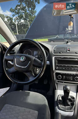 Лифтбек Skoda Octavia 2010 в 