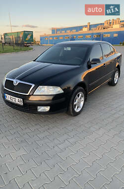 Лифтбек Skoda Octavia 2006 в Василькове