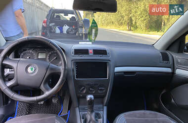 Лифтбек Skoda Octavia 2005 в 