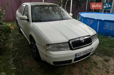 Лифтбек Skoda Octavia 2002 в 