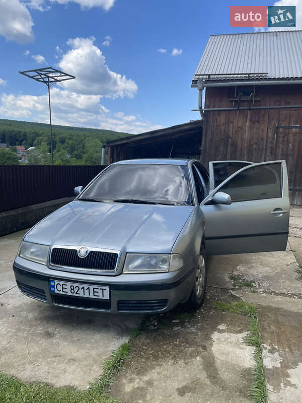 Лифтбек Skoda Octavia 2001 в Черновцах